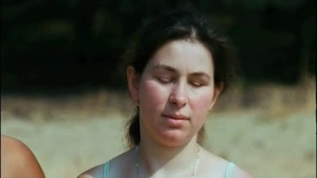 "Ślepa miłość" Juraja Lehotskiego to film o miłości niewidomych. Zbudowany z epizodów, przedstawia kilka różnych par.