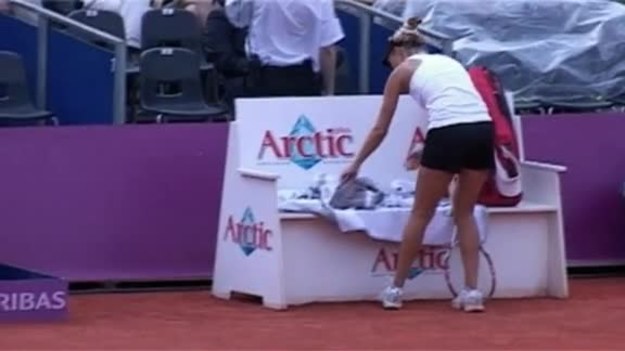 - W finale nie będzie łatwo, nie mogę się sugerować rankingiem rywalki - przyznała Alona Bondarenko, która awansowała do finału tenisowego turnieju Warsaw Open. Poproszona o wymienienie nazwiska przeciwniczki, nie potrafiła tego uczynić.