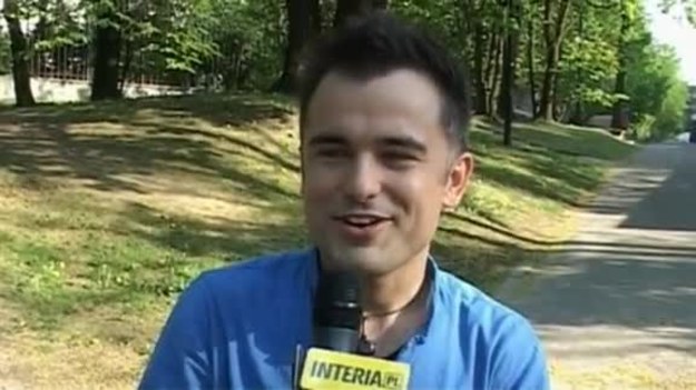 Zobacz nową, wschodzącą, męską gwiazdę, Michała Rudasia, podczas zdjęć do teledysku pierwszego singla "Wiatr".