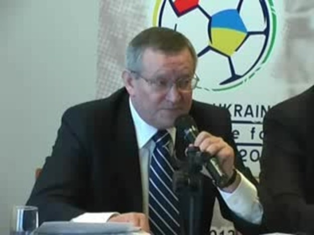Będziemy się starali, by mecze EURO 2012 rozgrywane były także na stadionach rezerwowych w Krakowie i Chorzowie - twierdzi  zastępca szefa sztabu Projektu Euro-2012 Adam  Olkowicz.