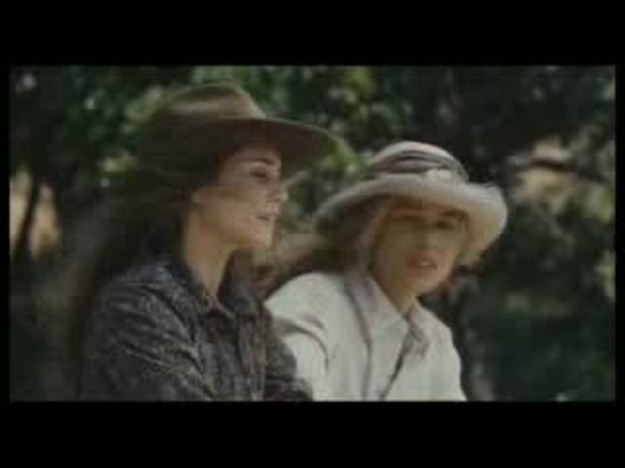"Flicka" to współczesna opowieść filmowa według cenionej powieści Mary O'Hara "My Friend Flicka". Szesnastoletnia Katy McLaughlin (Alison Lohman) marzy o wypełnieniu rodzinnej tradycji, pracując na farmie ojca w Wyoming.