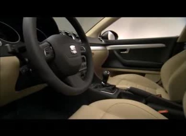 Seat Exeo to klasyczny sedan zbudowany na bazie poprzedniej generacji Audi A4.