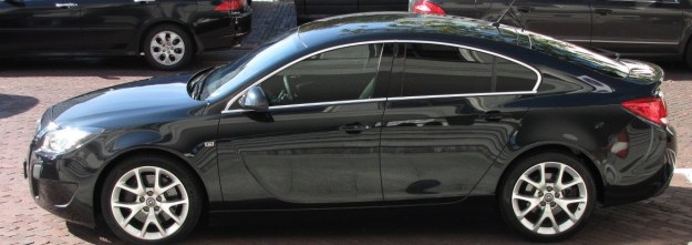 Opel Insignia kupiony do �cigania pirat�w drogowych /Pawe� �wi�der /RMF FM