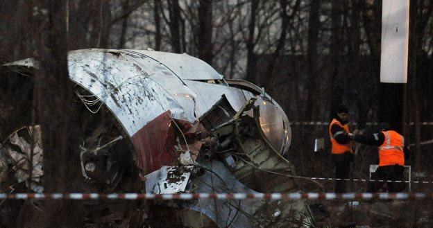 Pomnik ofiar katastrofy smoleńskiej w Zakopanem Rodziny zaskoczone