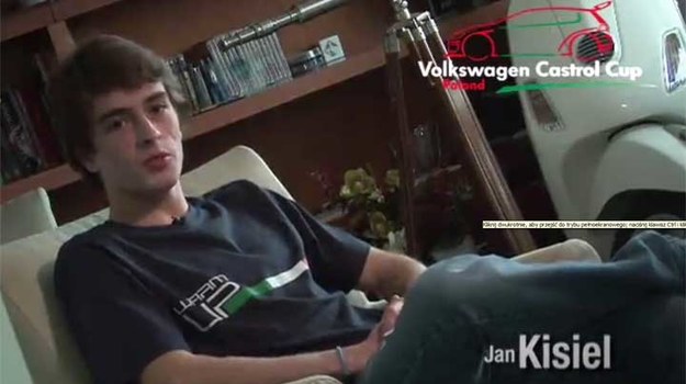 Przedstawiamy sylwetki zawodników startujących w wyścigowym cyklu Volkswagen Castrol Cup 2013. O swojej pasji opowiada Janek Kisiel.