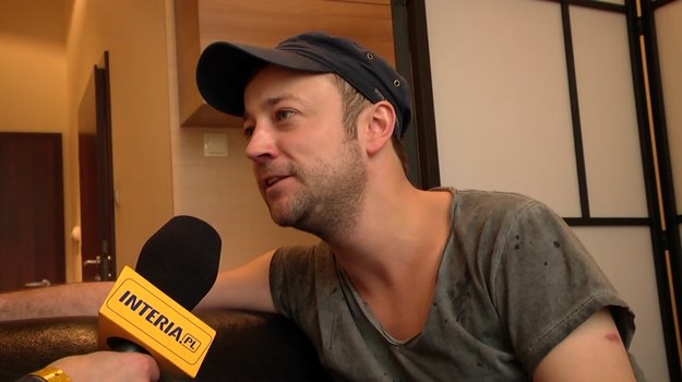 Juror „X Factor” Czesław Mozil opowiada nam o łączeniu niszy z komercją, o swoim parciu na szkło i o sypianiu z fankami.
