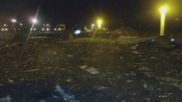 Boeing 737 eksploatowany przez rosyjskiego przewoźnika rozbił się podczas próby lądowania w Kazaniu. Nikt nie przeżył katastrofy.
