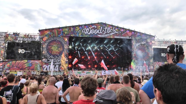 Na 20. Przystanku Woodstock zawyły syreny. O godz. 17:00, 70 lat po wybuchu Powstania Warszawskiego uczestnicy festiwalu uczcili poległych 70 sekundami ciszy. 