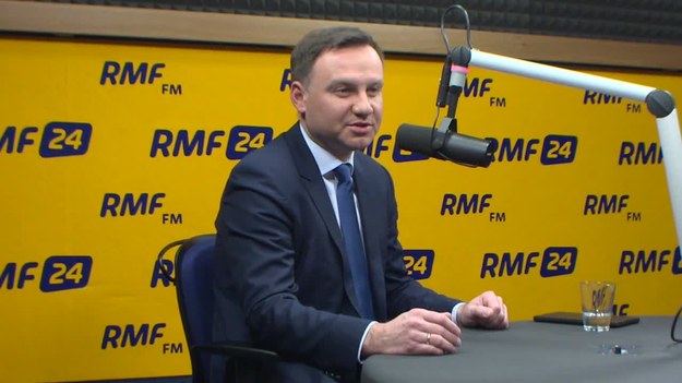 "To jest bardzo poważna decyzja; należałoby się nad nią dobrze zastanowić. Polska mogłaby udzielić wsparcia" - mówi w Kontrwywiadzie RMF FM Andrzej Duda, pytany o wysłanie polskich żołnierzy na Ukrainę. "Należałoby to rozważyć" - dodaje.