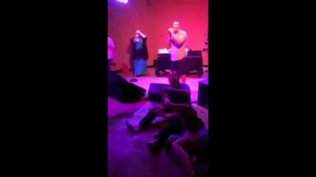 Atlantic City, USA. Na filmiku została uwieczniona para, która próbuje odtworzyć pamiętny taniec z filmu „Dirty Dancing”. Niestety coś poszło nie tak…