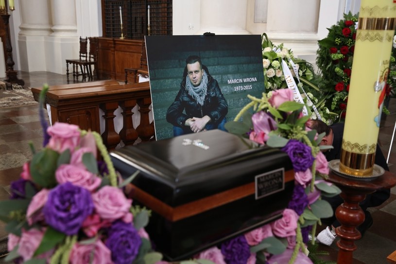 O godz. 12:00 w Kościele Sióstr Wizytek w Warszawie rozpoczęło się nabożeństwo żałobne tragicznie zmarłego Marcina Wrony.