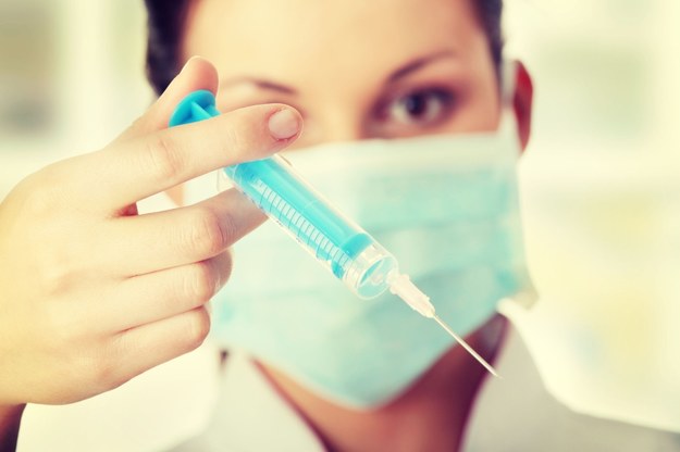 – Wirus grypy jest wirusem niebezpiecznym. Czy ten, czy inny. Dlatego jedynym rozwiązaniem jest szczepienie – mówi dr Michał Sutkowski, prezes Warszawskich Lekarzy Rodzinnych.