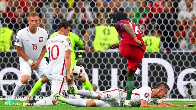 - Zabrakło pewnych detali, żeby wygrać ten meczu - powiedział Grzegorz Krychowiak po porażce z Portugalią w ćwierćfinale Euro 2016.