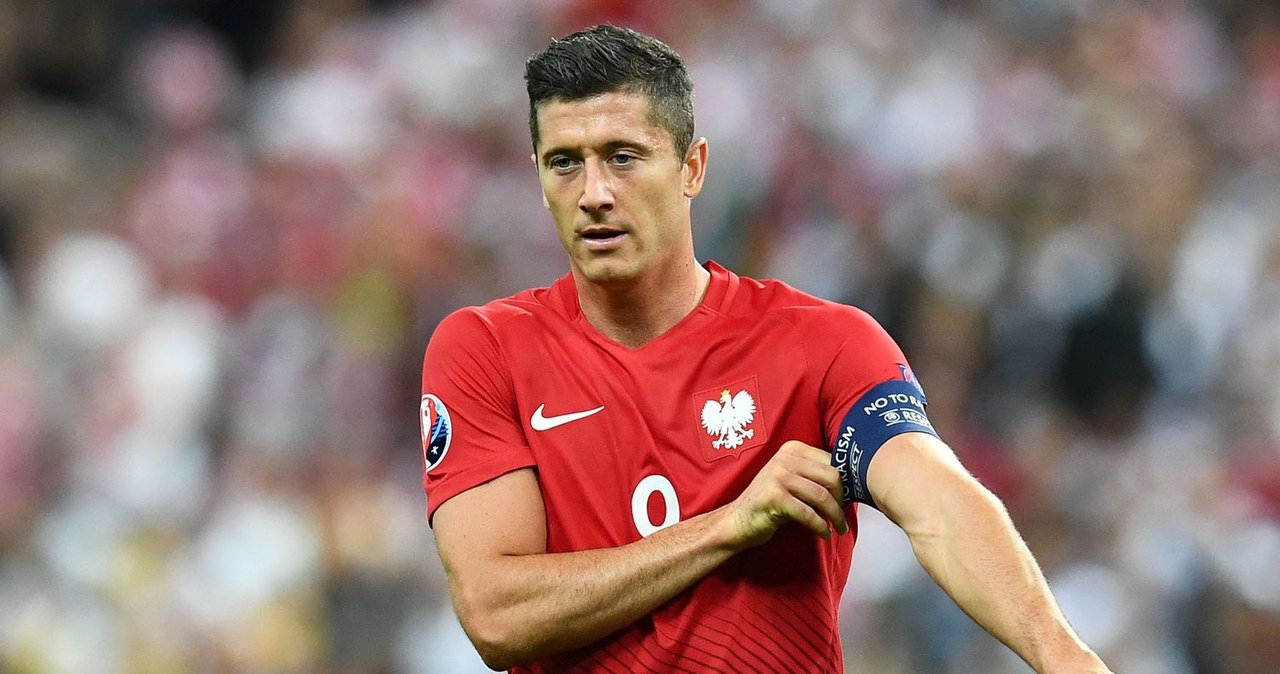 Robert Lewandowski spełnił marzenie chorego chłopca Sport w INTERIA PL