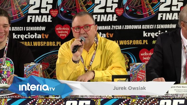 - Cieszymy się, że wszystkie profesjonalne media nas pokazują - mówi Jurek Owsiak. - Jeżeli w Polsce dzieje się rzecz, w której uczestniczą miliony ludzi, to trzeba być "specjalistą", żeby tego nie pokazać - twierdzi. 
