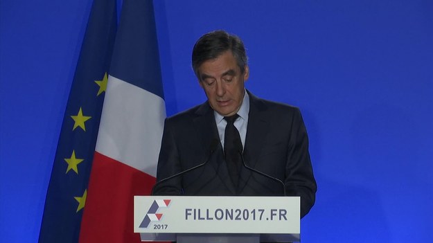 Kandydat na prezydenta Francji Francois Fillon poinformował, że nie wycofa się z udziału w wyborach, chociaż wie, że usłyszy zarzuty za domniemane zatrudnienie swojej żony i dzieci na fikcyjnych posadach.