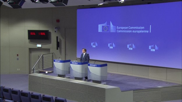 Rzecznik Komisji Europejskiej przyznał, że Wielka Brytania poinformowała urzędników Unii o uruchomieniu art. 50 Traktatu UE 29 marca, a tym samym rozpoczęciu procesu opuszczania Unii Europejskiej. Margaritis Schinas podkreślił również, że Komisja Europejska jest gotowa do rozpoczęcia negocjacji ws. brexitu