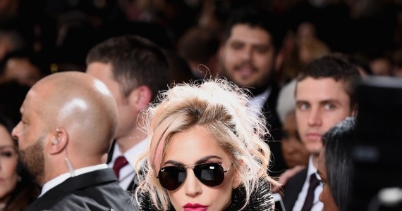 Charlie Sheen: Lady Gaga oferowała mi nagi taniec w teledysku - Interia