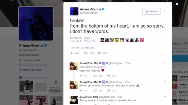 Piosenkarka Ariana Grande przeprosiła swoich fanów po tym, jak na jej koncercie doszło do eksplozji. Zginęło ponad 20 osób, a ponad 60 jest rannych. Grande, która nie została ranna, napisała na swoim Twitterze: "Mam złamane serce. Tak mi przykro, nie mam słów".