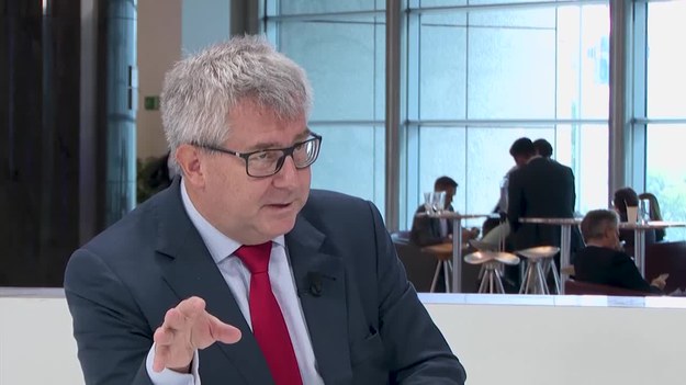 Ryszard Czarnecki: Europa przyjmuje muzułmanów, bo tak wypada.