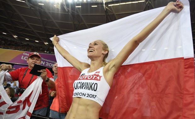 MŚ w Londynie. Kamila Lićwinko zdobyła brązowy medal w skoku wzwyż! - Sport Kamila Lićwinko (Podlasie Białystok) zdobyła w Londynie brązowy medal lekkoatletycznych mistrzostw świata w skoku wzwyż wynikiem 1,99 m. Złoto - wynikiem 2,03 m - zdobyła Rosjanka startująca pod neutralną flagą Maria Lasickiene (panieńskie Kuczina). Srebro przypadło Julii Lewczenko, która pokonała poprzeczkę na wysokości 2,01 m, co jest rekordem życiowym Ukrainki.