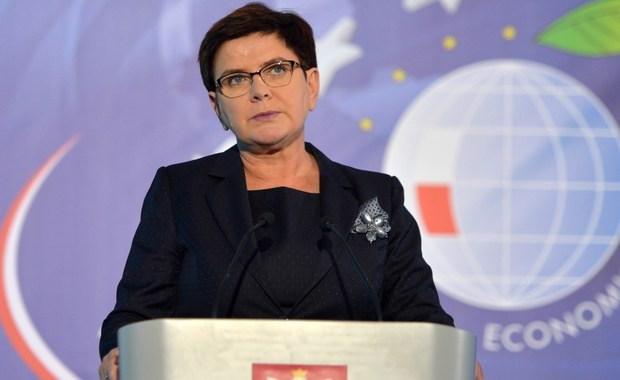 Znalezione obrazy dla zapytania beata szydło krynica