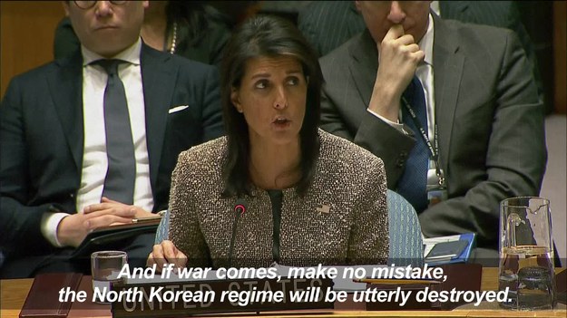 Ambasador USA przy ONZ Nikki Haley oświadczyła, że Stany Zjednoczone "całkowicie zniszczą" reżim w Pjongjangu, jeśli dojdzie do wojny. Zaapelowała do wszystkich krajów o zerwanie kontaktów dyplomatycznych i handlowych z Koreą Północną.
