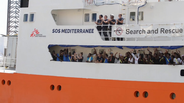 Statek "Aquarius" dotarł do Malty. Na pokładzie ratunkowej jednostki znajdowało się 141 imigrantów z Erytrei i Somalii. Imigranci mają trafić do Niemiec, Francji, Hiszpanii, Portugalii oraz Luksemburga. Wcześniej zezwolenia na dobicie do portu odmówiły Włochy. 
