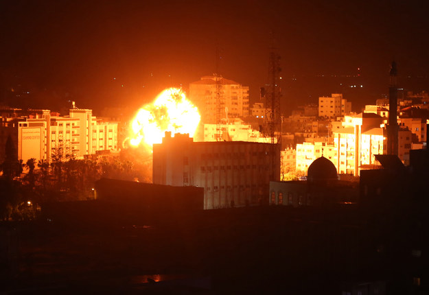 Do kolejnej eskalacji konfliktu pomiędzy Izraelem i Palestyną doszło po zbombardowaniu izraelskiej wioski Miszmeret rakietami wystrzelonymi ze Strefy Gazy. Władze Izraela oskarżyły Hamas i natychmiast przystąpiły do akcji odwetowej.  