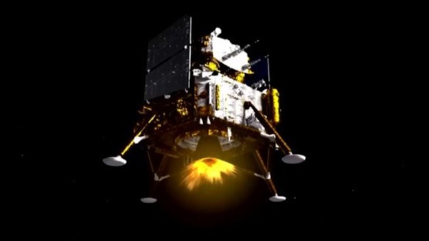 Chińska sonda Chang’e 5 wylądowała na Księżycu, przesłała zdjęcia z lądowania. Zobaczcie!