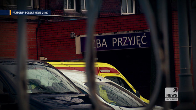 Śledczy sprawdzają, jak doszło do kradzieży szczepionek z przyszpitalnej przychodni w Chorzowie. Zniknęło około 90 dawek szczepionki. Jeśli nie były właściwie przechowywane - stały się bezużyteczne. O szczegóły śledztwa pytał Marek Sygacz.Program "Raport" w Polsat News codziennie, od poniedziałku do piątku o 21:00.