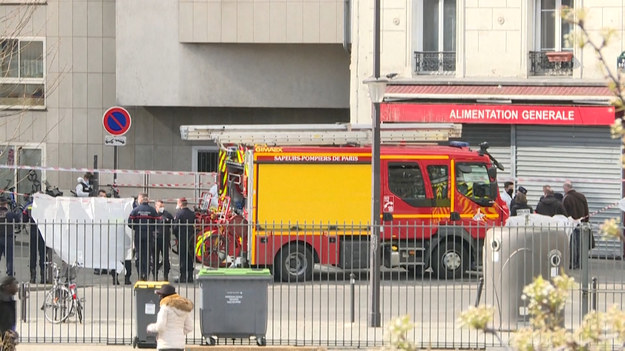 W 18. dzielnicy Paryża doszło do incydentu. Francuski policjant został zaatakowany przez przechodnia z nożem w ręku. Funkcjonariusz oddał strzały w kierunku napastnika, mężczyzna zmarł - informuje AFP. Inspekcja Generalna Policji wszczęła śledztwo.

