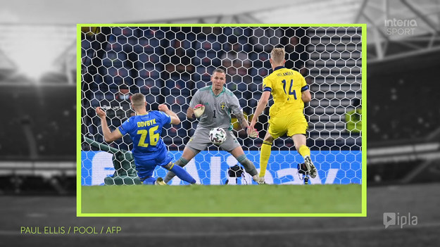 Goście Pauliny Czarnoty-Bojarskiej analizowali mecz Ukraina - Szwecja.
Mateusz Świecicki podkreślił, że sporo bramek w 1/8 finału padło właśnie po dośrodkowaniach.   