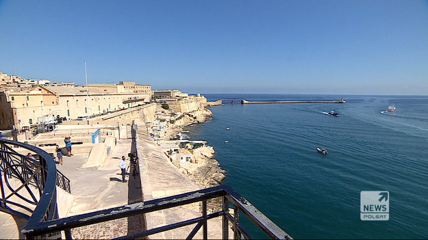 Malta zmienia zdanie ws. wjazdu turystów. W piątek maltański minister zdrowia ogłosił, że do kraju będą wpuszczane tylko osoby w pełni zaszczepione. We wtorek wieczorem okazało się, że Valletta rezygnuje z tego pomysłu. Każdy będzie mógł przylecieć na wyspę, ale niezaszczepieni będą musieli odbyć kwarantannę.