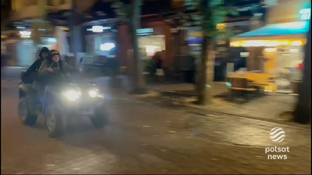 Zakopiańska policja szuka dwóch mężczyzn, którzy pędzili na quadzie przez słynny deptak w centrum Zakopanego. I nie była to wcale późna noc. Kierowcy w najlepszym wypadku grozi mandat, a w najgorszym sprawa w sądzie. Materiał dla "Wydarzeń" przygotował Marek Sygacz.