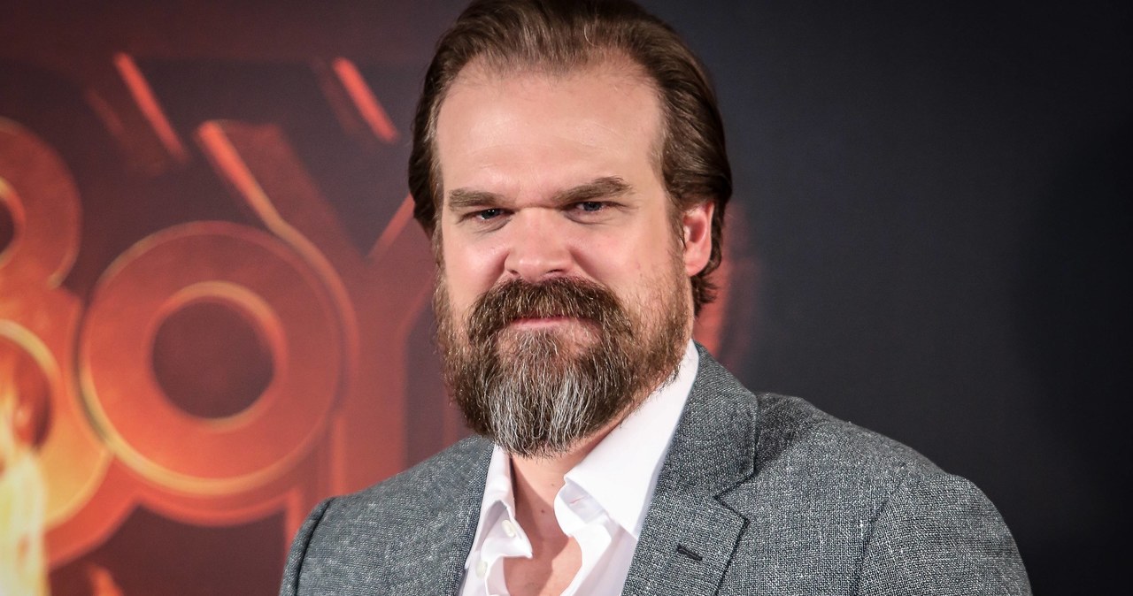 Stranger Things David Harbour zagra w filmie akcji Świat Seriali