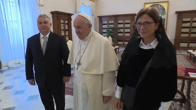 Papież Franciszek przyjął premiera Węgier Viktora Orbana w czwartek w Watykanie i podziękował za bezpieczną przystań dla uchodźców uciekających przed wojną na Ukrainie.