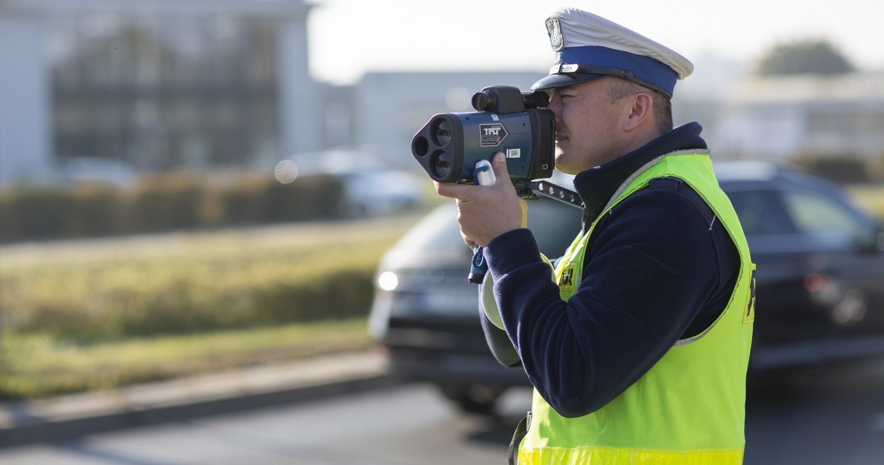 Setki Wypadk W Na Drogach Policja Podsumowuje Wi Teczny D Ugi