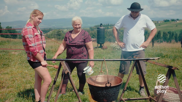 Tradycyjne, góralskie potrawy cieszą się wielką popularnością. Jedną z nich jest zupa juhaska. Bohaterowie programu "Górale", emitowanego na antenie Polsat Play prezentują sposób jej przyrządzenia.