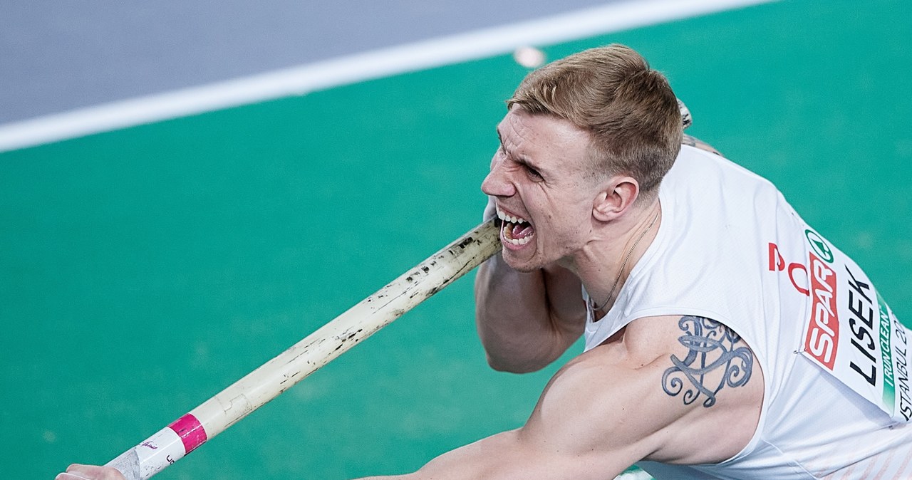 Gigant Na Granicy Wielkiego Ryzyka Piotr Lisek Testowa Twardszy