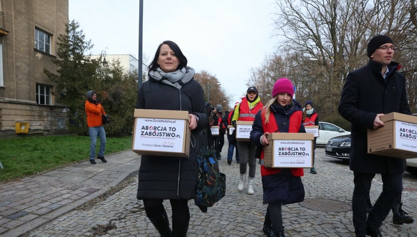 Aborcja i Kaja Godek projekt obywatelski Aborcja to zabójstwo w