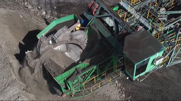 Czy kopalnia węgla brunatnego w Turowie zostanie zamknięta? Wojewódzki Sąd Administracyjny w Warszawie wydał decyzję o wstrzymaniu wydobycia. W jego opinii działalność kopalni zagraża środowisku. W jej obronie stają rządzący.Materiał dla "Wydarzeń" przygotowała Anna Krawczyk-Szot.