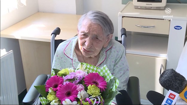 Słuszny wiek, ale nadal dobra kondycja. Najstarszej pacjentce szpitala w Bielsku-Białej można pozazdrościć sił. Ma 100 lat i dwa zawały na koncie. Ten drugi wydarzył się cztery dni temu. Dla ''Wydarzeń'' Agnieszka Molęda.