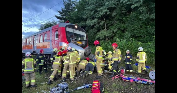 Barcice Zderzenie Samochodu Z Poci Giem Jest Ofiara Miertelna