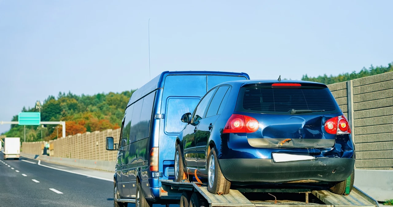 Import samochodów w 2024 roku Polacy rzucili się po stare auta