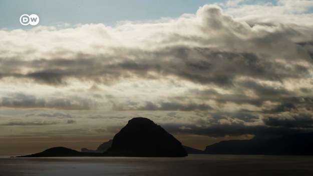 Na Wyspach Owczych, pośrodku północnego Atlantyku, Wikingowie wiosłowali kiedyś z jednej wyspy na drugą. Do dziś wioślarstwo jest tam jednym z najpopularniejszych sportów – przede wszystkim wśród kobiet.