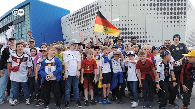 Ostatnie mistrzostwa skończyły się rozczarowaniem dla fanów niemieckiej drużyny. Dzisiaj reprezentacja Niemiec zmierzy się ze Szkocją podczas pierwszego meczu Euro 2024. Czy niemieckich kibiców czeka kolejna „letnia bajka”?