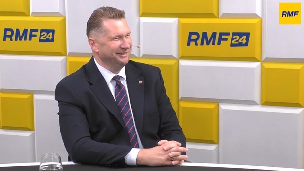 "Szymon Hołownia zapowiada niedopełnienie obowiązków marszałka. Mamy zapowiedź zamachu konstytucyjnego" - tak w Porannej rozmowie w RMF FM Przemysław Czarnek komentował zapowiadany przez koalicję rządzącą bojkot Trybunału Konstytucyjnego. "Hucpa sama w sobie" - mówił gość Roberta Mazurka o okolicznościach zatrzymania Ryszarda Czarneckiego.