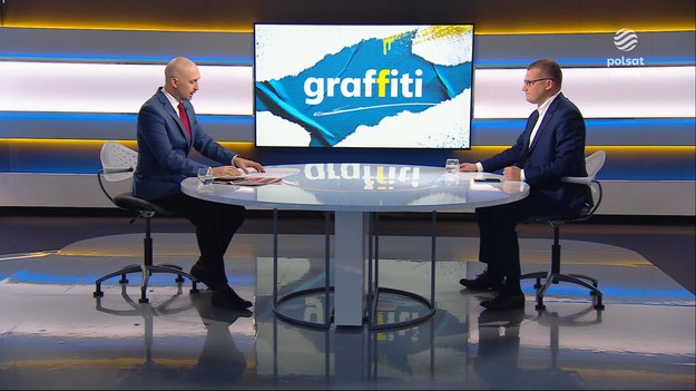 Wiele działań było spóźnionych, nie byliśmy przygotowani na pierwszą falę - powiedział w programie "Graffiti" w Polsat News Paweł Szefernaker o rekcji rządu na powódź w Polsce. Szefernaker skomentował również codzienne posiedzenia sztabu kryzysowego z udziałem premiera Donalda Tuska. - Jesteśmy jedynym państwem na świecie, gdzie transmituje się na żywo posiedzenia sztabu zarządzania kryzysowego. Czy gdyby w Polsce kiedyś wybuchła wojna to sztaby generalne transmitowane byłyby na żywo? - powiedział. 