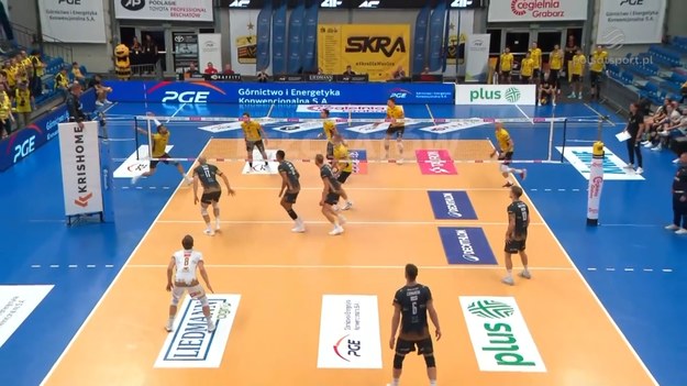 PGE GiEK Skra Bełchatów – Trefl Gdańsk 3:2 (25:27, 25:22, 18:25, 25:21, 15:13). Siatkówka, PlusLiga 2024/2025 - 2. kolejka. MVP: Amin Esmaeilnezhad (30/48 = 62% skuteczności w ataku + 1 as).

